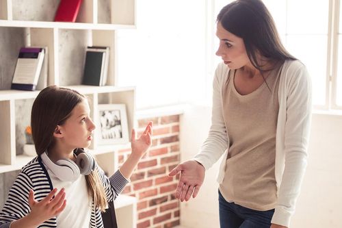 Cách xử lý nội dung độc hại trên điện thoại của con