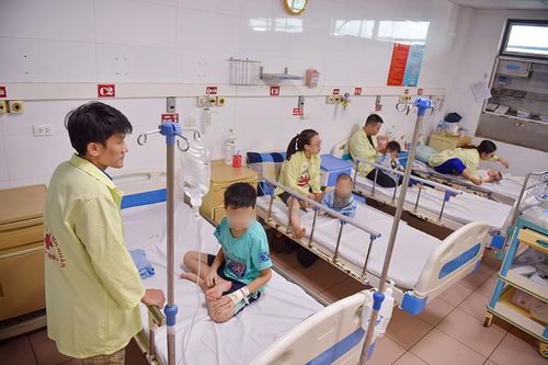 Hàng loạt dịch bệnh nguy hiểm đe dọa sức khỏe trẻ em