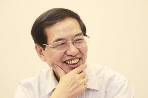 Chân dung GS.TSKH Bùi Mạnh Nhị qua 'Trang sách trang đời'