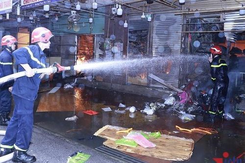 Thủ tướng: Đề cao trách nhiệm người đứng đầu, tháo gỡ ngay vướng mắc về PCCC