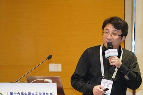 Giám đốc AI của tập đoàn Midea chia sẻ về tương lai của ngành robot dịch vụ nhà thông minh