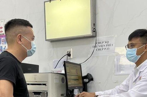 Bệnh nhân phục hồi ngoạn mục khi bị gãy cột sống, liệt hai chân
