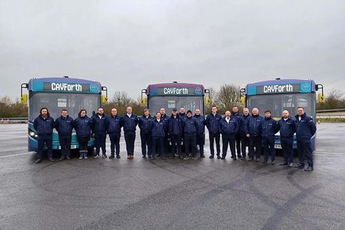 Anh ra mắt tuyến xe buýt tự hành cấp độ 4 đầu tiên ở Scotland
