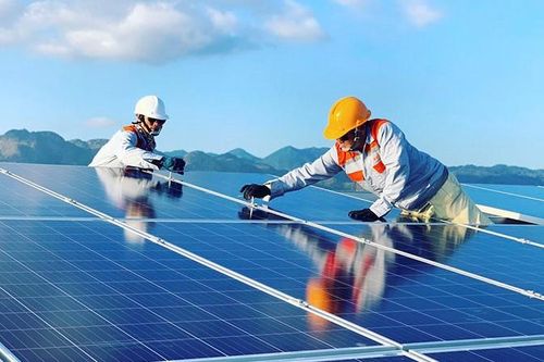 Nhiều công ty năng lượng tái tạo lỗ đậm năm 2022