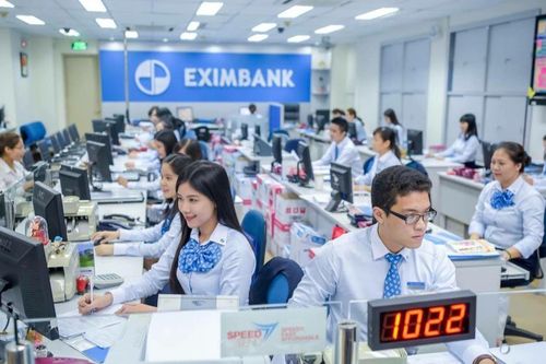 Hai thành viên HĐQT Eximbank xin từ nhiệm