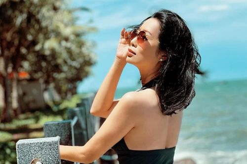 NSƯT Trịnh Kim Chi diện bikini khoe đường cong nóng bỏng, thân hình mướt mắt