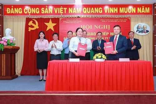 Chuyển giao Đảng bộ EVNGENCO2 về trực thuộc Đảng bộ Tập đoàn Điện lực Việt Nam