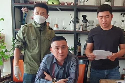 Bắt phóng viên đe dọa doanh nghiệp để nhận phong bì