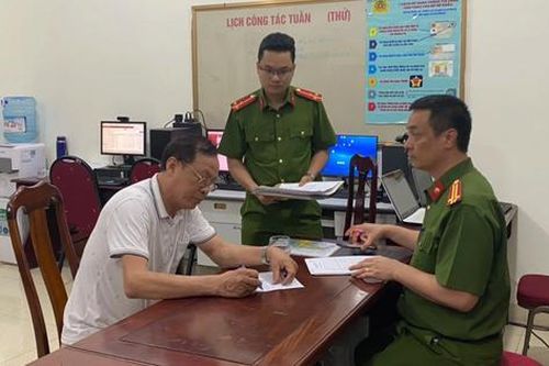 Khởi tố hình sự lái xe gây tai nạn giao thông liên hoàn tại ngã tư Võ Chí Công - Xuân La