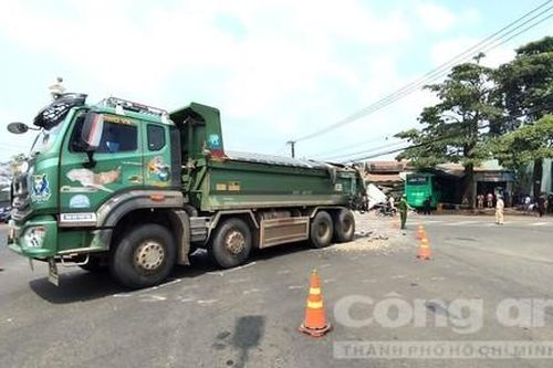 Vụ tai nạn 10 người thương vong: Tạm giữ tài xế xe tải
