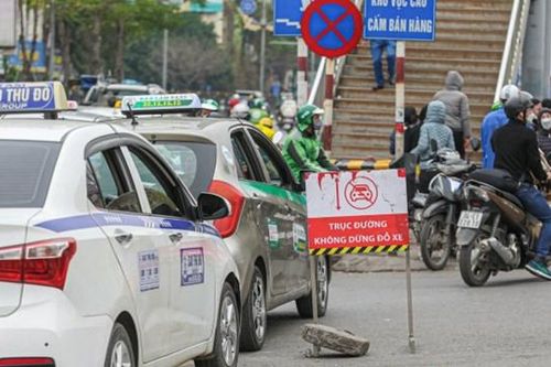 Tăng cường kiểm tra, xử lý các vi phạm trong hoạt động taxi ở Hà Nội
