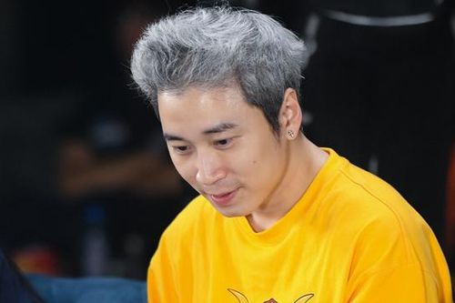 Rap Việt mùa 3: Karik 'giận nhau' với thời tiết Hà Nội