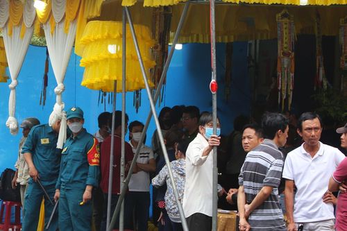 Thi thể các nạn nhân vụ máy bay gặp nạn đã về với gia đình