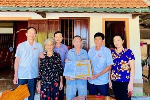 Nghe bằng mắt và nhìn bằng con tim