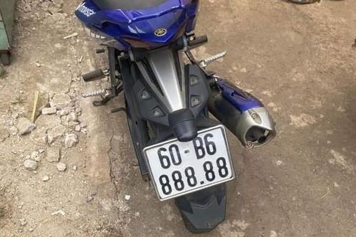 Vụ bấm 4 biển số xe 'siêu đẹp': Đình chỉ một Trung úy công an huyện Cẩm Mỹ