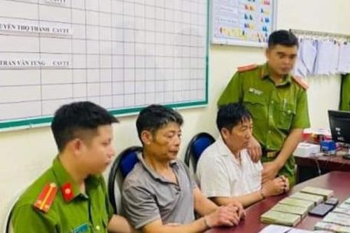 Bắt 2 đối tượng ở Sơn La tàng trữ trái phép 5 bánh heroin