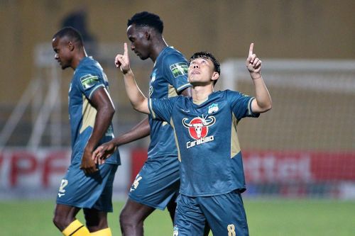 Bất ngờ thứ hạng của V-League trong Top giải châu Á