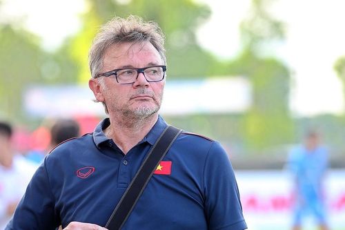 Những buổi chiều bận rộn của ông Troussier