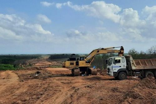 Gấp rút sửa chữa Quốc lộ 1A sau 'tối hậu thư'
