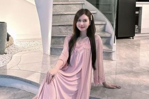 Hương Giang tậu nhà mới đầy sang chảnh, netizen xuýt xoa: 'Vừa xinh vừa giỏi'