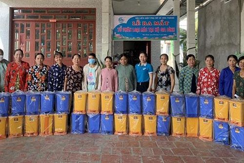 Ra mắt 'Tổ phân loại rác tại hộ gia đình'