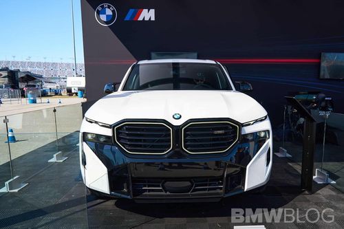 SUV XM 2024 - Mẫu xe với động cơ V8 mạnh nhất lịch sử BMW