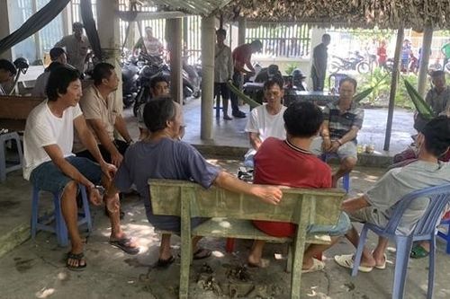 Tụ tập hàng chục người sát phạt tại nhà riêng