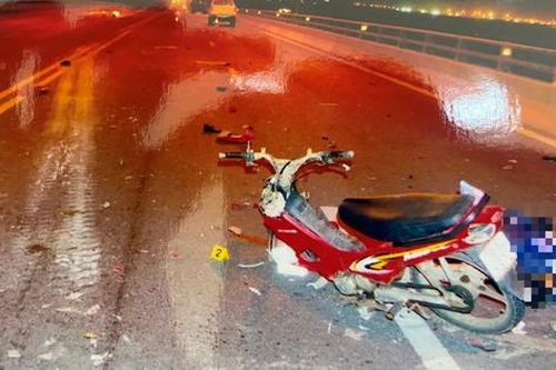 Tìm người chứng kiến vụ tai nạn giao thông trong đêm khiến 2 người tử vong