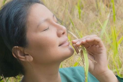 Diễn viên Kiều Trinh lam lũ với cuộc đời, khắc họa hình ảnh người mẹ mất con