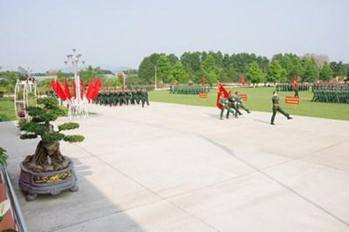 Trung đoàn trên 'Đất lửa'