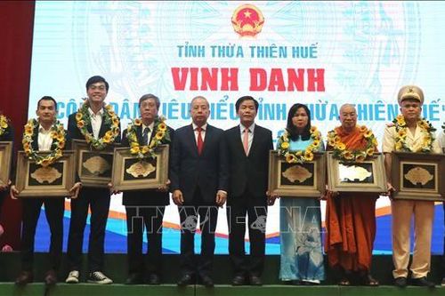 Vinh danh 10 'Công dân tiêu biểu tỉnh Thừa Thiên Huế' giai đoạn 2020-2022
