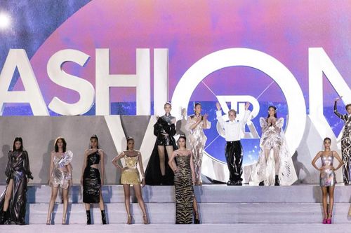 NTK Chung Thanh Phong trở thành 'người dịch chuyển thời gian' trong Fashion Voyage 5