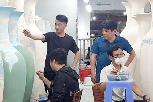 Đậm tình gốm đất đỏ Kim Lan