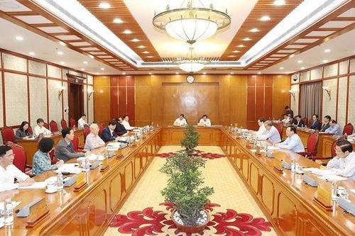 Bộ Chính trị, Ban Bí thư thành lập 10 Đoàn kiểm tra về công tác cán bộ, phòng chống tham nhũng, lãng phí