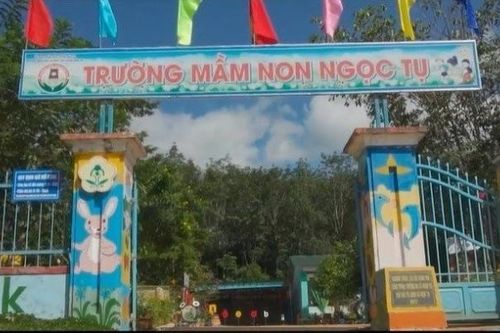 Kon Tum: Nhóm giáo viên bị lừa hàng chục triệu đồng bởi hình thức nhận quà 'thu lộc'