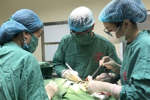 Người phụ nữ 30 tuổi mang trong mình 90 hạch ung thư ở cổ
