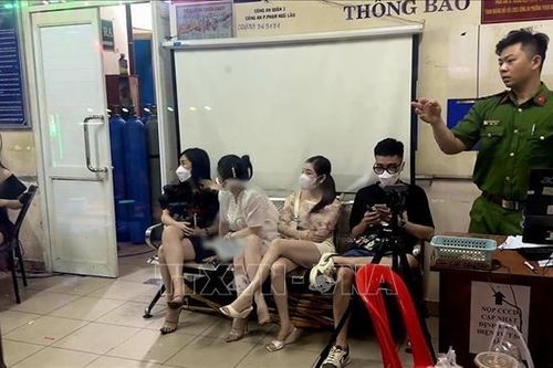 TP Hồ Chí Minh: Kiểm tra 'phố Tây' Bùi Viện, phát hiện nhiều vi phạm