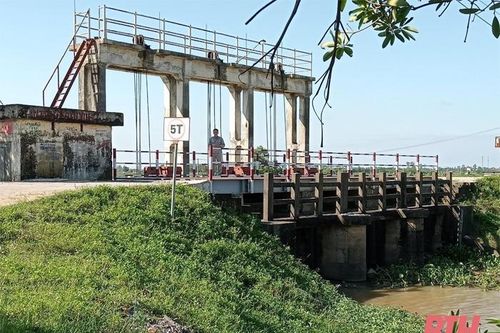 Đầu tư phát triển hệ thống hạ tầng thủy lợi