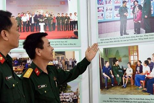 300 hiện vật, hình ảnh về bộ đội hóa học xuất hiện tại triển lãm 'Mệnh lệnh từ trái tim'