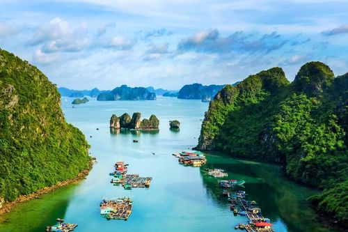 Làng chài Cửa Vạn, Quảng Ninh lọt top 16 thị trấn ven biển đẹp nhất thế giới