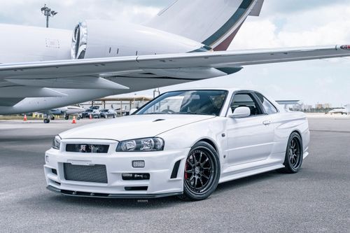 Chi tiết Nissan Skyline GT-R V-Spec II hàng hiếm