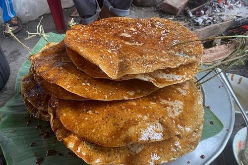 Thổn thức bánh tráng nhúng đường xứ Quảng