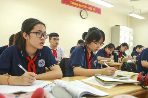 Hà Nội: Học sinh lớp 9 'bấm giờ, chia môn' ôn tập cho kỳ thi chuyển cấp