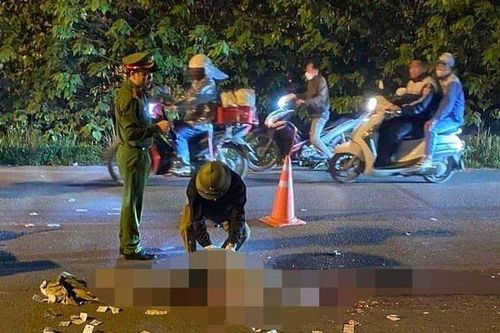 Hà Nội: Tai nạn thảm khốc khiến 2 vợ chồng tử vong khi đang trên đường về quê