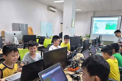 Xu hướng cho con học lập trình ngoài nhà trường