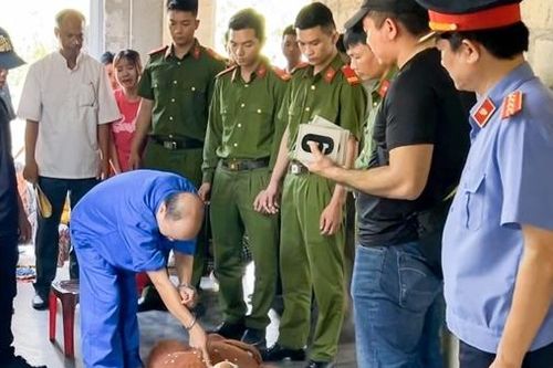 Dùng dao đâm chết người tình rồi chiếm đoạt luôn xe mô tô bỏ trốn