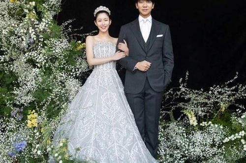 Vợ Lee Seung Gi phủ nhận mang thai trước khi cưới