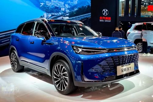 Beijing X7 2023 ra mắt: Ngoại hình giống Lexus, động cơ không đổi