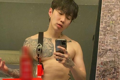 Jay Park bị phản ứng chụp ảnh khêu gợi