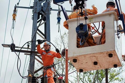 Tổng công ty Điện lực miền trung - Xếp hạng triển vọng tích cực